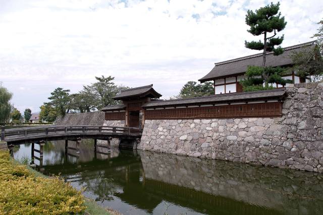 Matsushiro_Castle.jpg